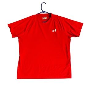 Under Armour Men's Red T- Shirt SZ M